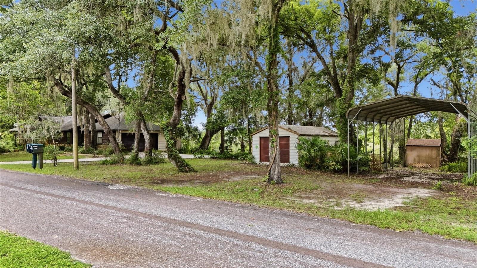4th image of 1215 S Fir Ter, Inverness, FL 34450 | MLS# OM729499
