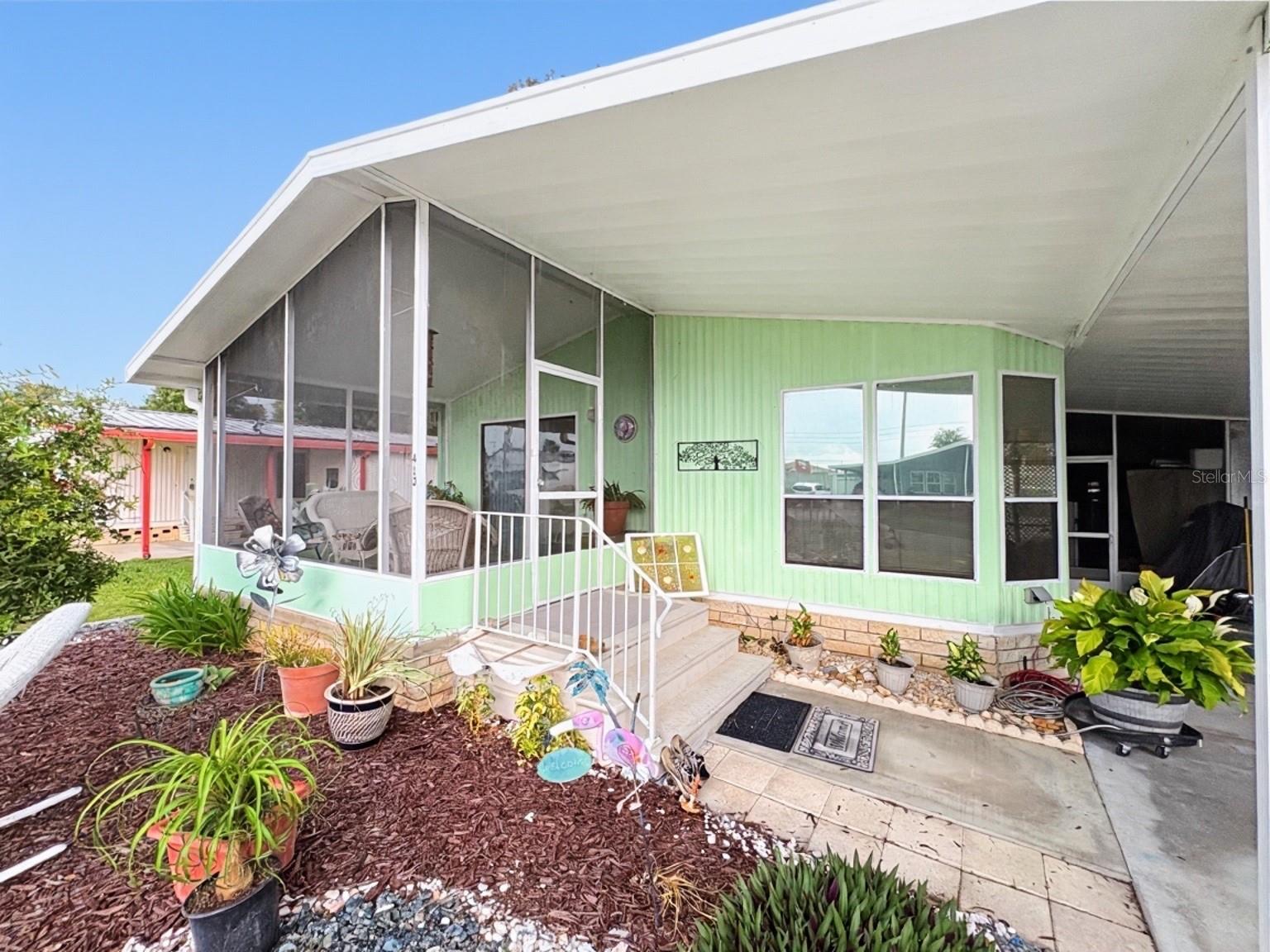 3rd image of 413 S Timber Trl, Wildwood, FL 34785 | MLS# G5115784