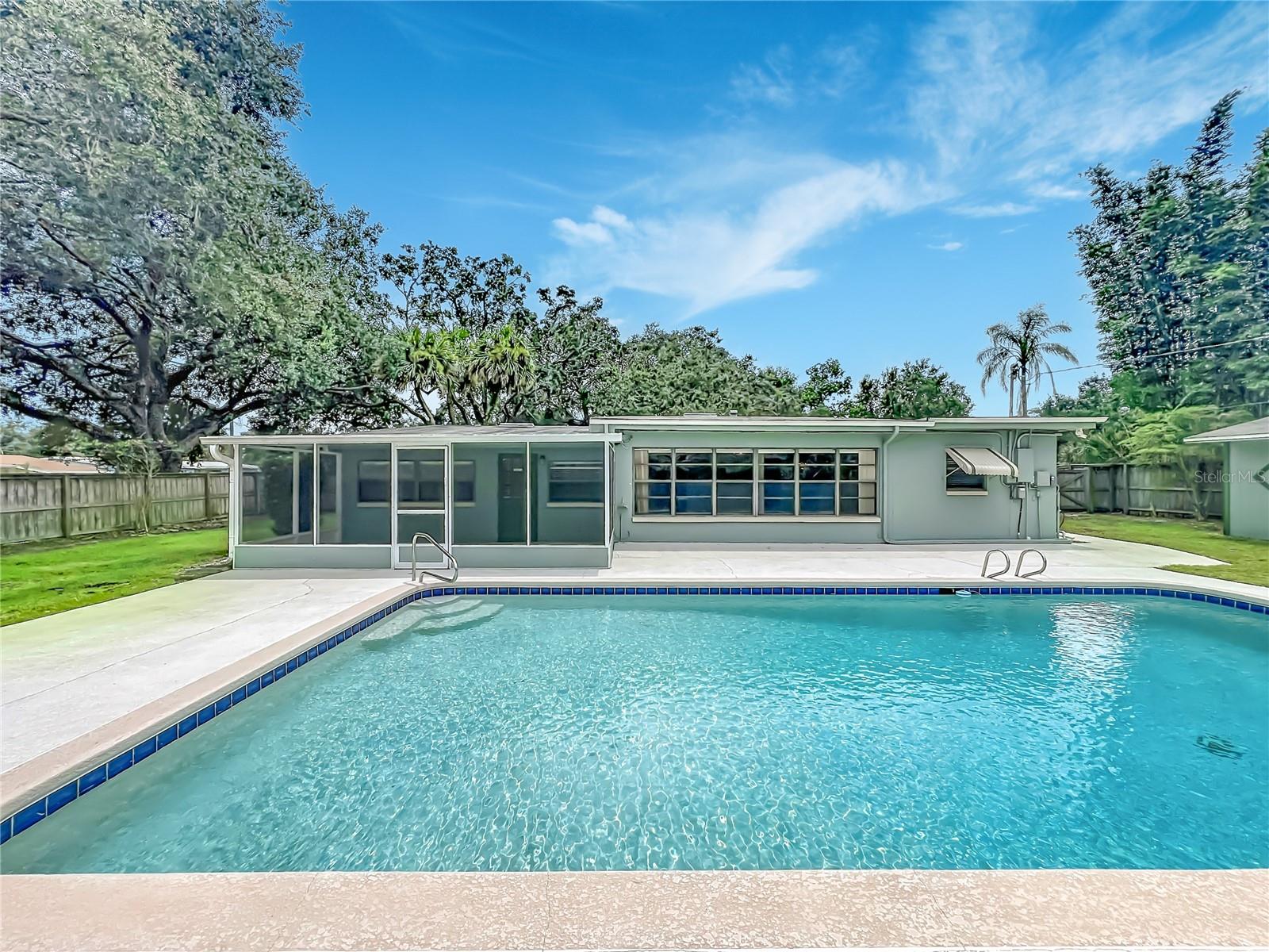 3rd image of 3921 Wren Ln, Orlando, FL 32803 | MLS# O6429490