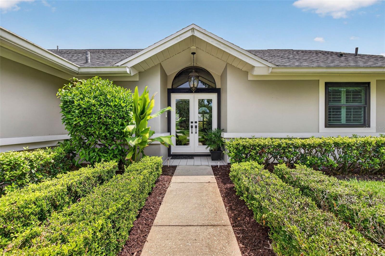 3rd image of 2604 Royal Liverpool Dr, Tarpon Springs, FL 34688 | MLS# TB8534343