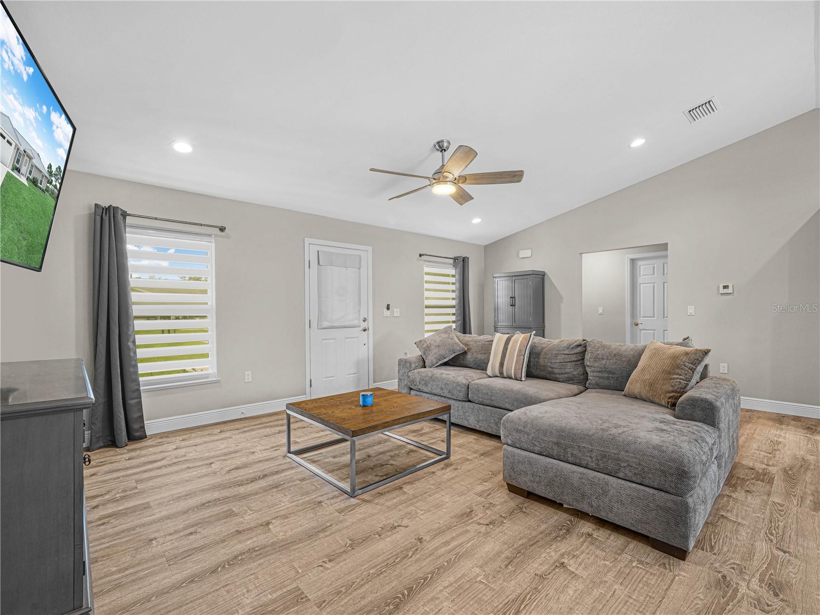 5th image of 270 Lincoln Rd Ne, Lake Placid, FL 33852 | MLS# S5154709