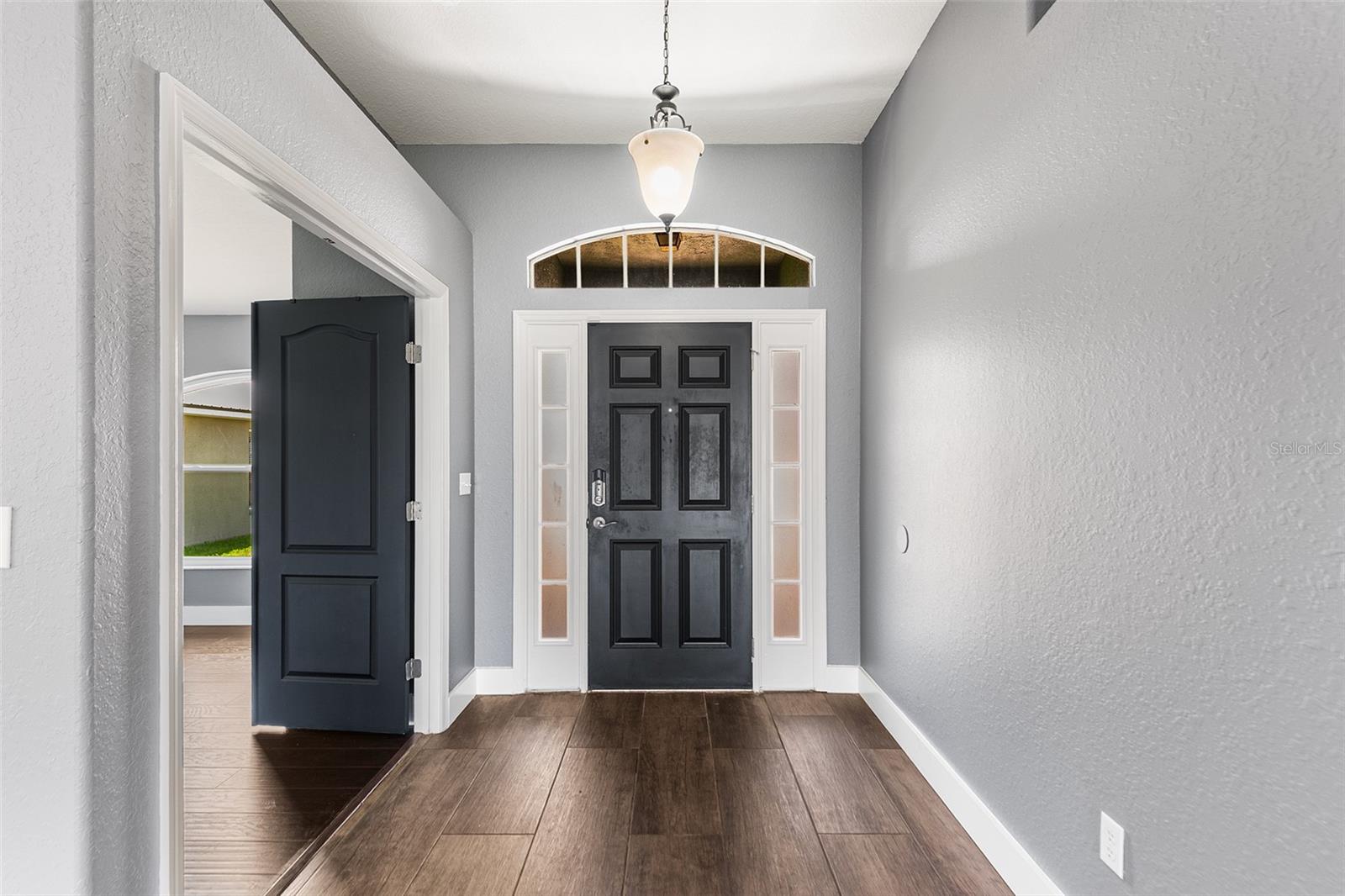 5th image of 4123 Island Lakes Dr, Winter Haven, FL 33881 | MLS# L4963924
