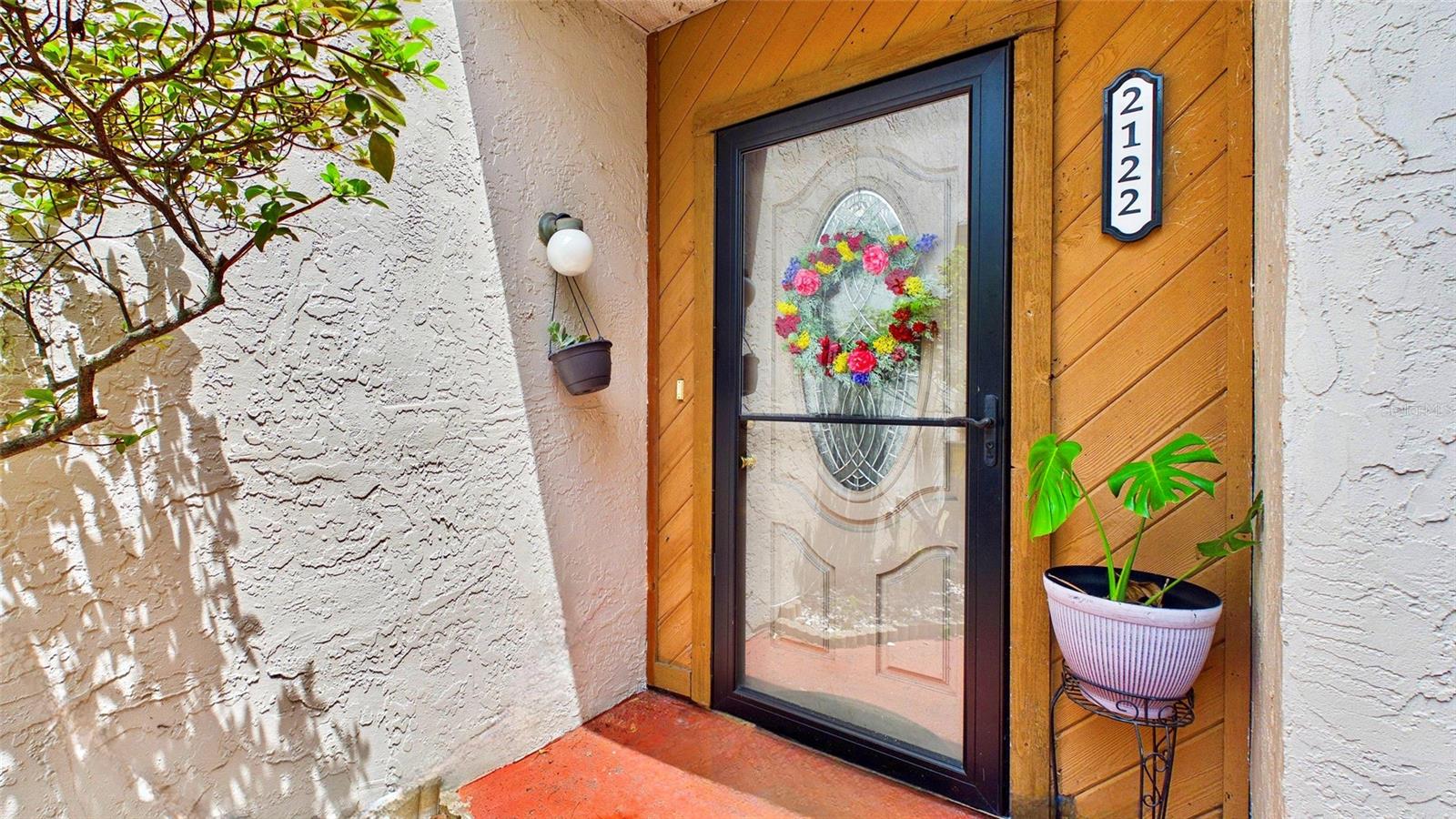 3rd image of 2122 Tarpon Landings Dr, Tarpon Springs, FL 34688 | MLS# TB8534454