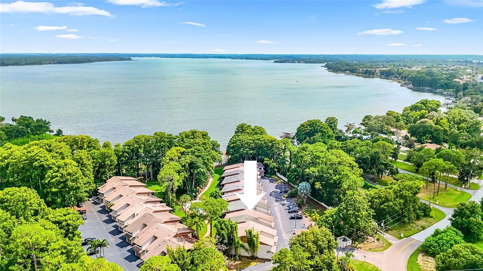 2nd image of 2122 Tarpon Landings Dr, Tarpon Springs, FL 34688 | MLS# TB8534454