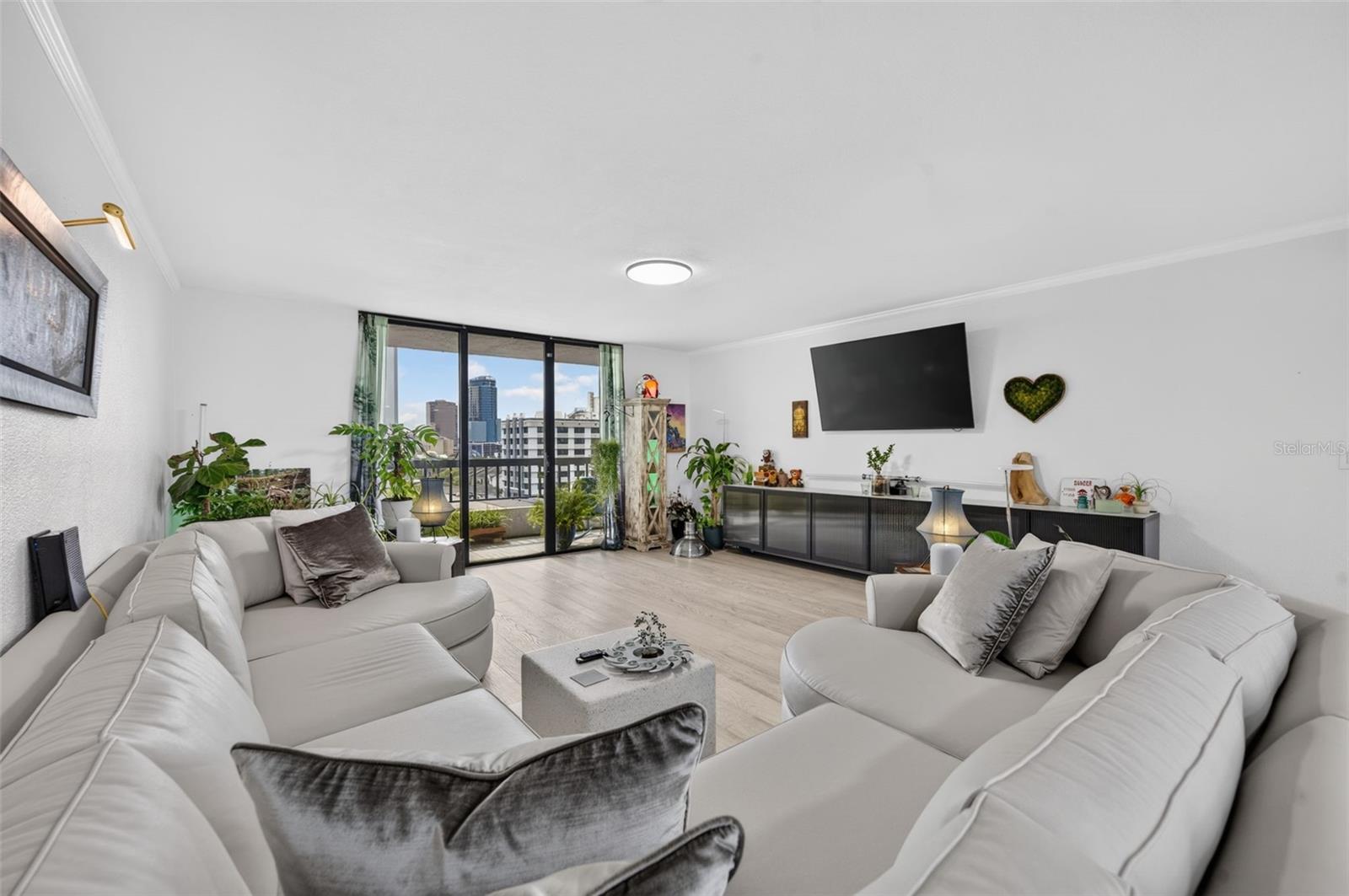 5th image of 530 E Central Blvd #803, Orlando, FL 32801 | MLS# O6429601