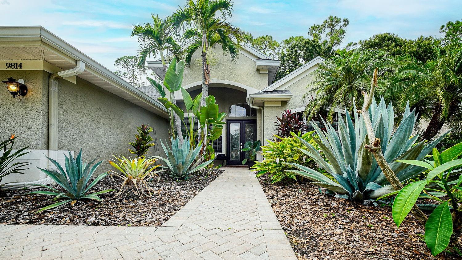 4th image of 9814 Gretna Green Dr, Tampa, FL 33626 | MLS# TB8534479