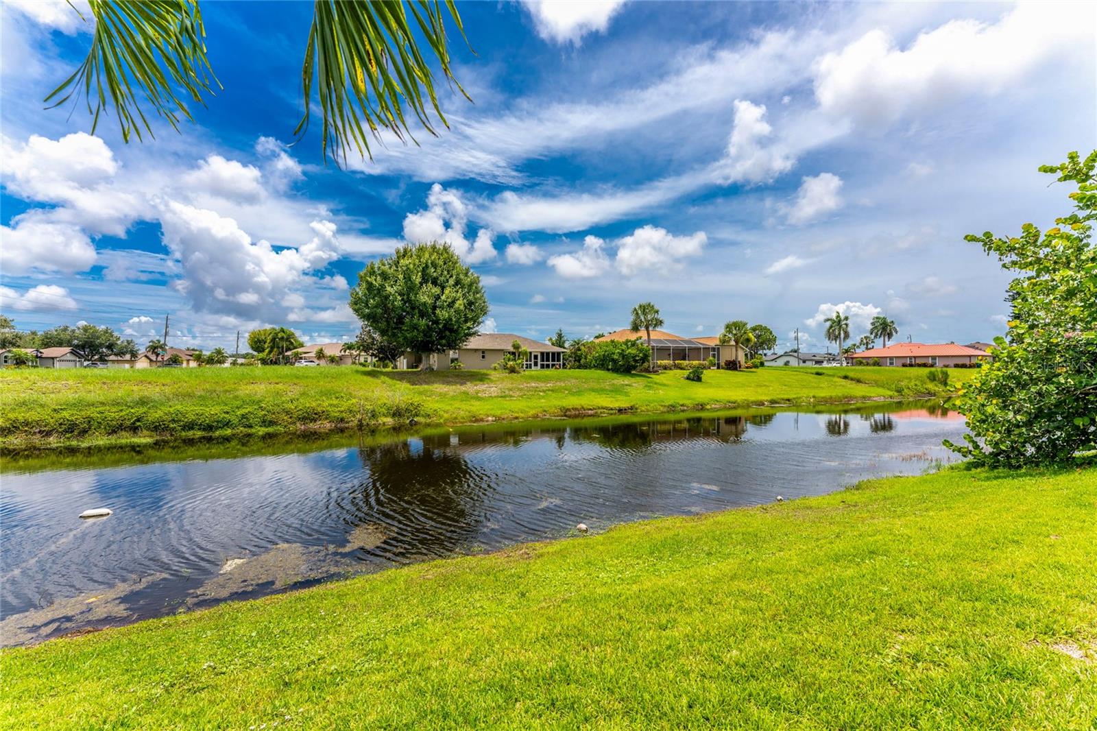 4th image of 4 White Marsh Ln, Rotonda West, FL 33947 | MLS# D6148265
