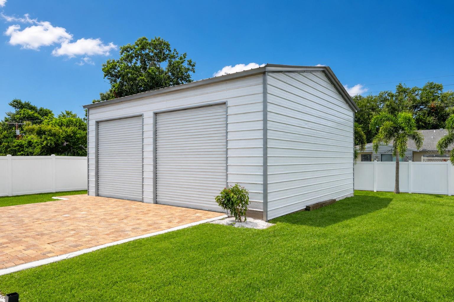 3rd image of 2711 27Th Avenue Dr W, Bradenton, FL 34205 | MLS# TB8534608
