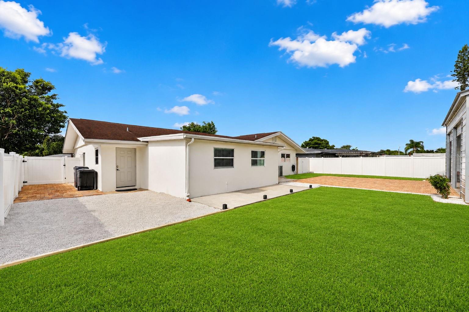 39th image of 2711 27th Avenue Dr W, Bradenton, FL 34205 | MLS# TB8534608