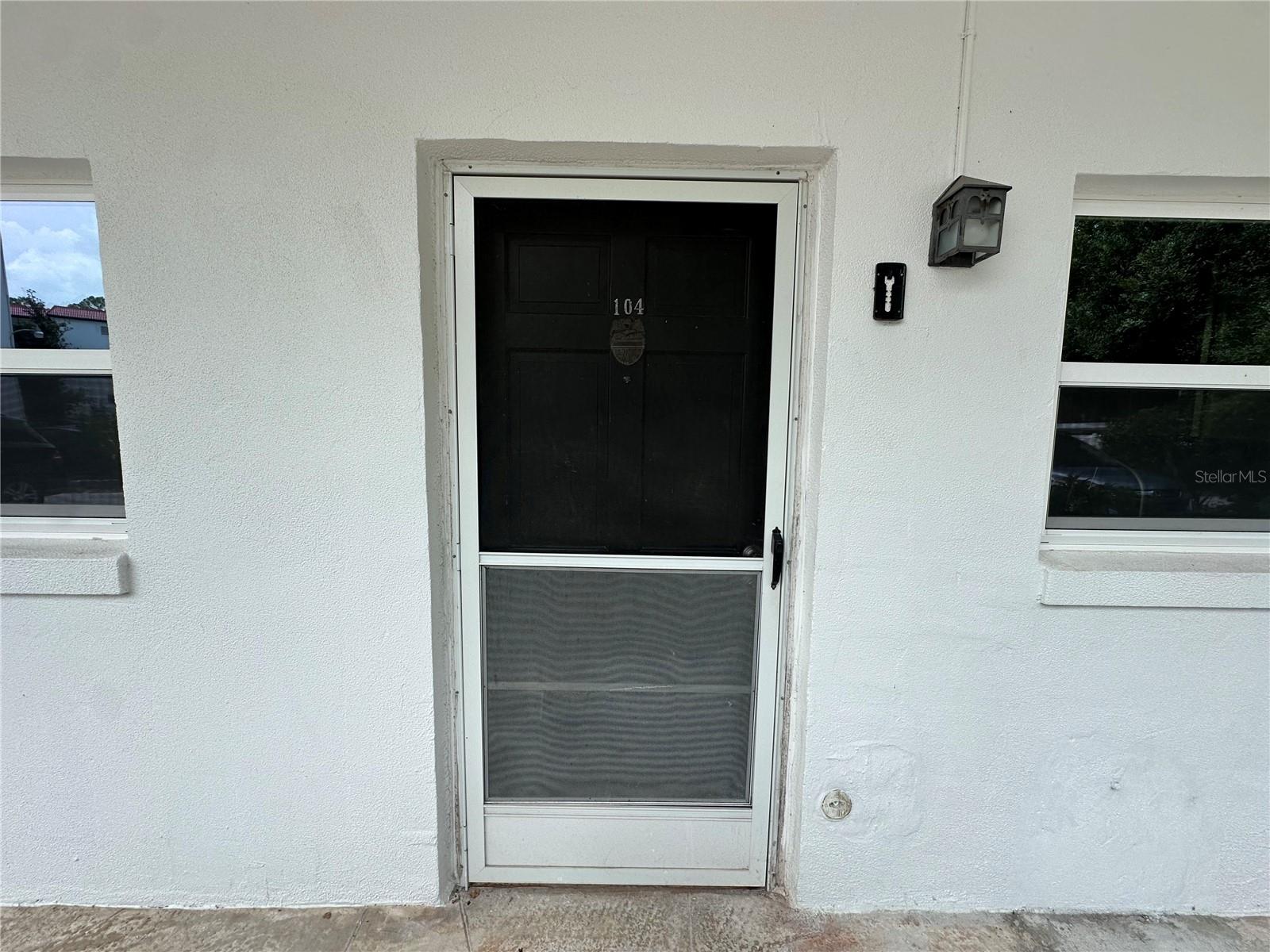 2nd image of 100 El Camino Dr #104, Winter Haven, FL 33884 | MLS# P4939472