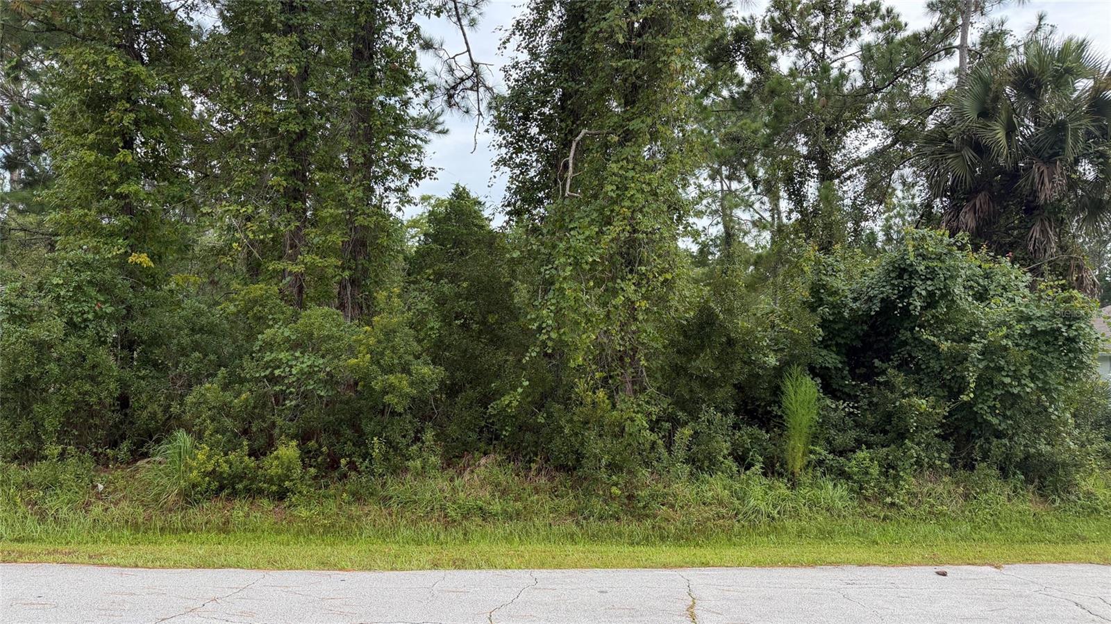 2nd image of 25 Kaywood Pl, Palm Coast, FL 32164 | MLS# FC320360