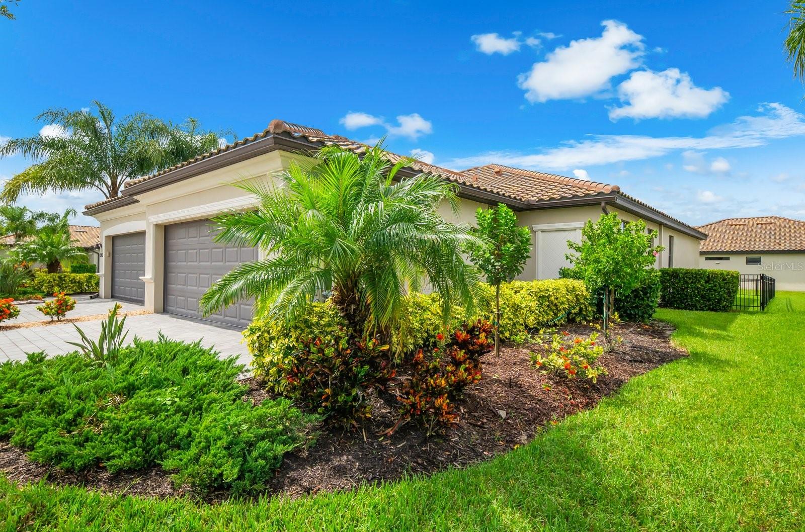 1st image of 15949 Clear Skies Pl, Bradenton, FL 34211 | MLS# A4701714