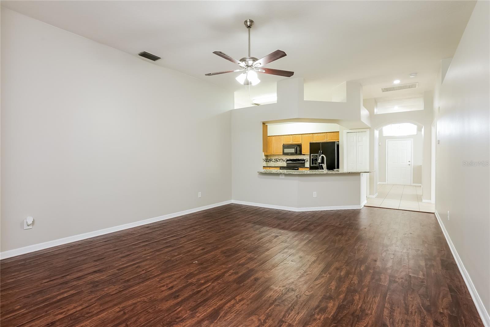 4th image of 1717 Erin Brooke Dr, Valrico, FL 33594 | MLS# C7529064
