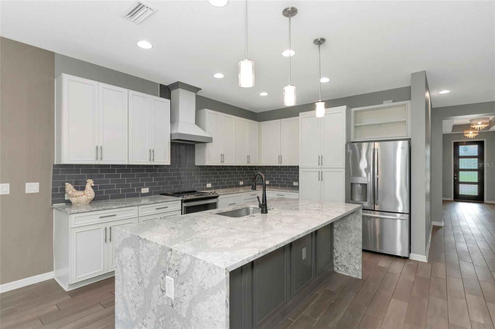 5th image of 14941 Barrows Bluff Ter, Bradenton, FL 34212 | MLS# A4701741