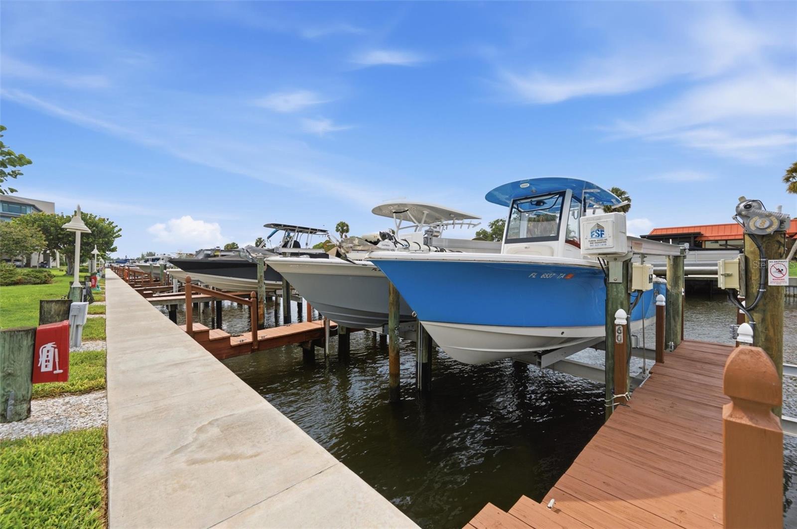 3rd image of 9604 Cortez Rd W #422, Bradenton, FL 34210 | MLS# A4701750