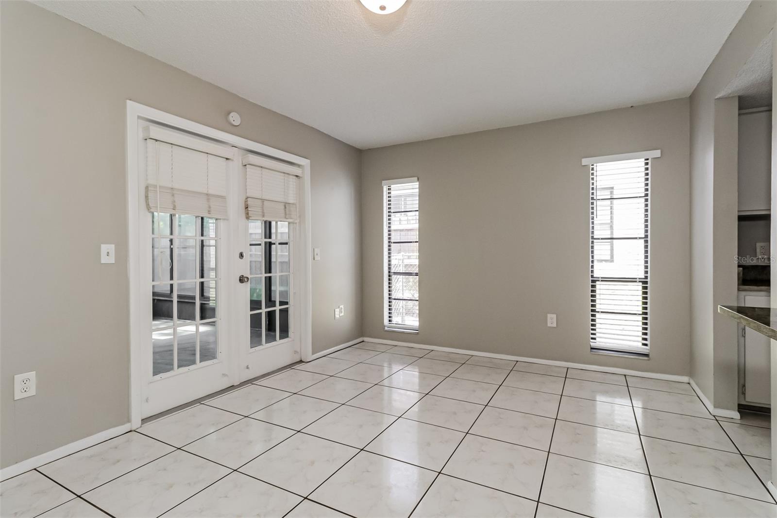 5th image of 11322 Wolf Ct, Port Richey, FL 34668 | MLS# O6429960