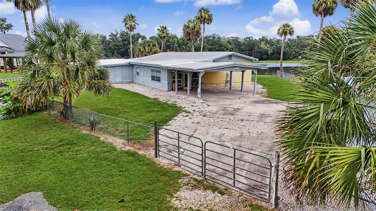 2nd image of 56440 Water Oak Rd, Astor, FL 32102 | MLS# OM729605