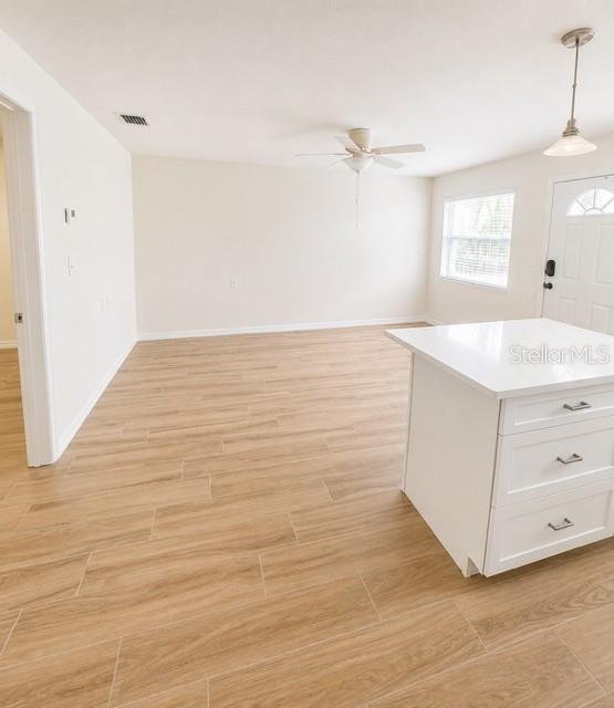 4th image of 9030 Blind Pass Rd #D6, St Pete Beach, FL 33706 | MLS# D6148277