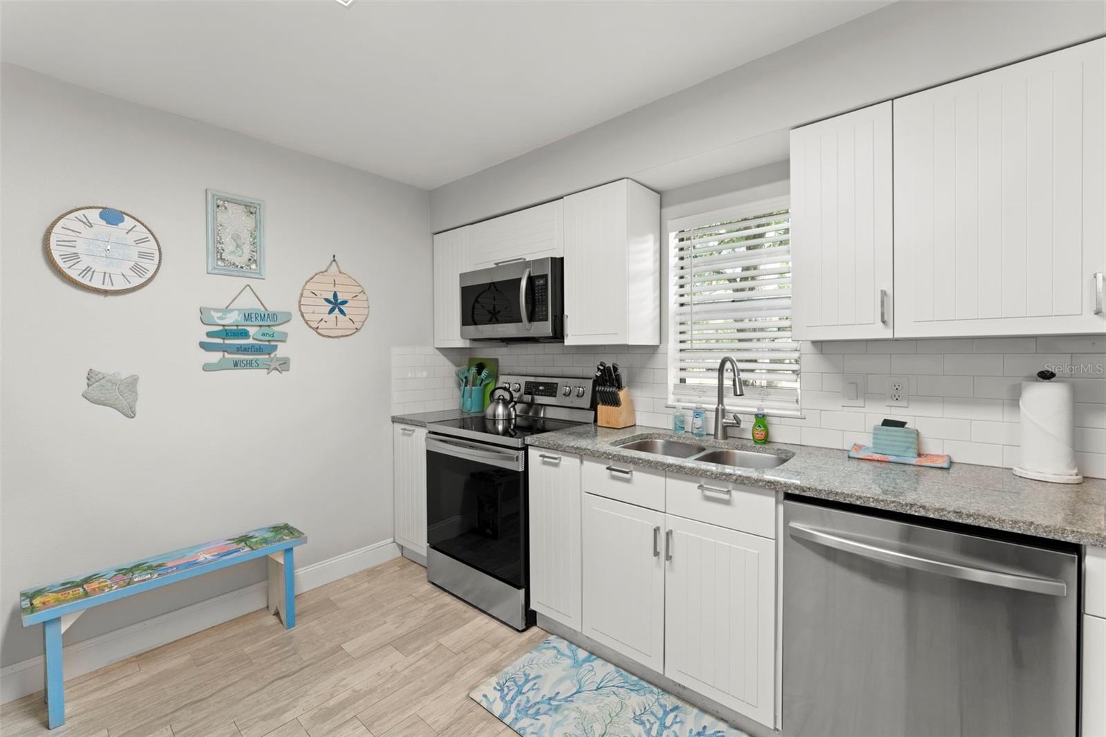 4th image of 328 Pershing St, Dunedin, FL 34698 | MLS# TB8534937