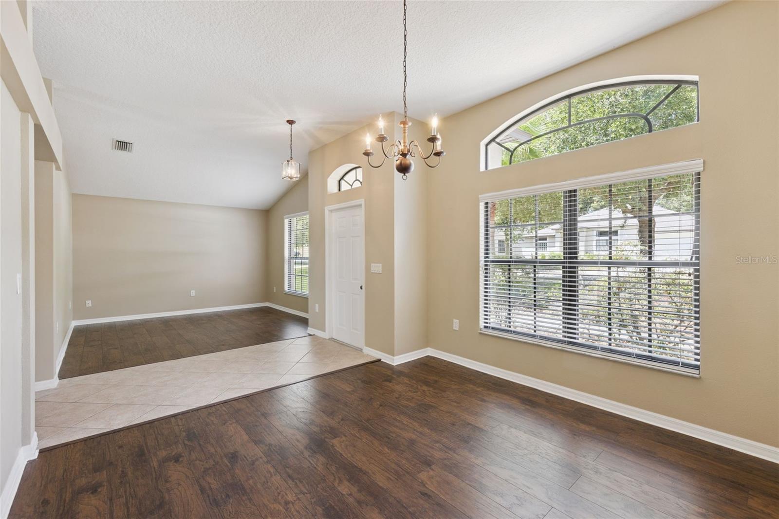 3rd image of 1106 Natural Oaks Dr, Orange City, FL 32763 | MLS# O6430019