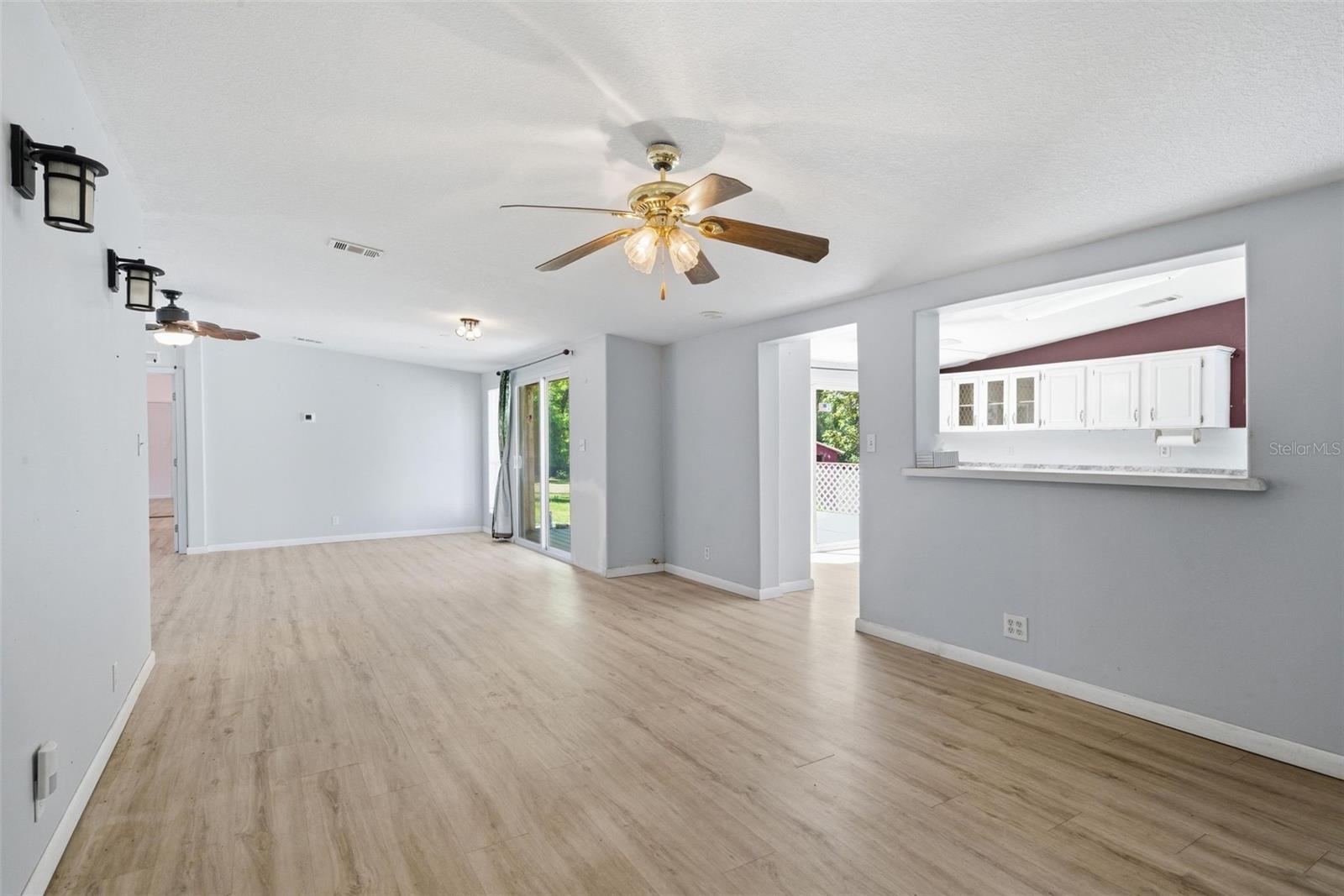 5th image of 2295 S Stonebrook Dr, Homosassa, FL 34448 | MLS# OM729623