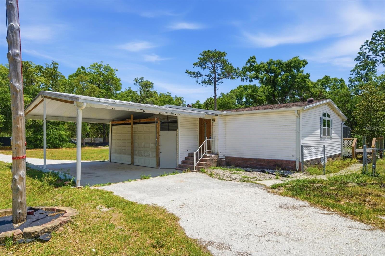 3rd image of 2295 S Stonebrook Dr, Homosassa, FL 34448 | MLS# OM729623