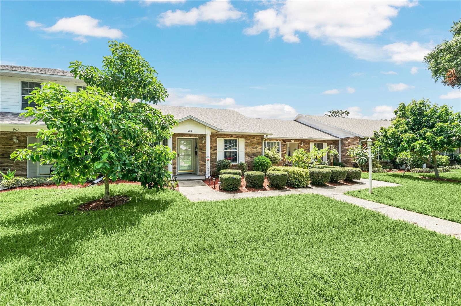 2nd image of 909 Illinois Ave, Saint Cloud, FL 34769 | MLS# O6430037