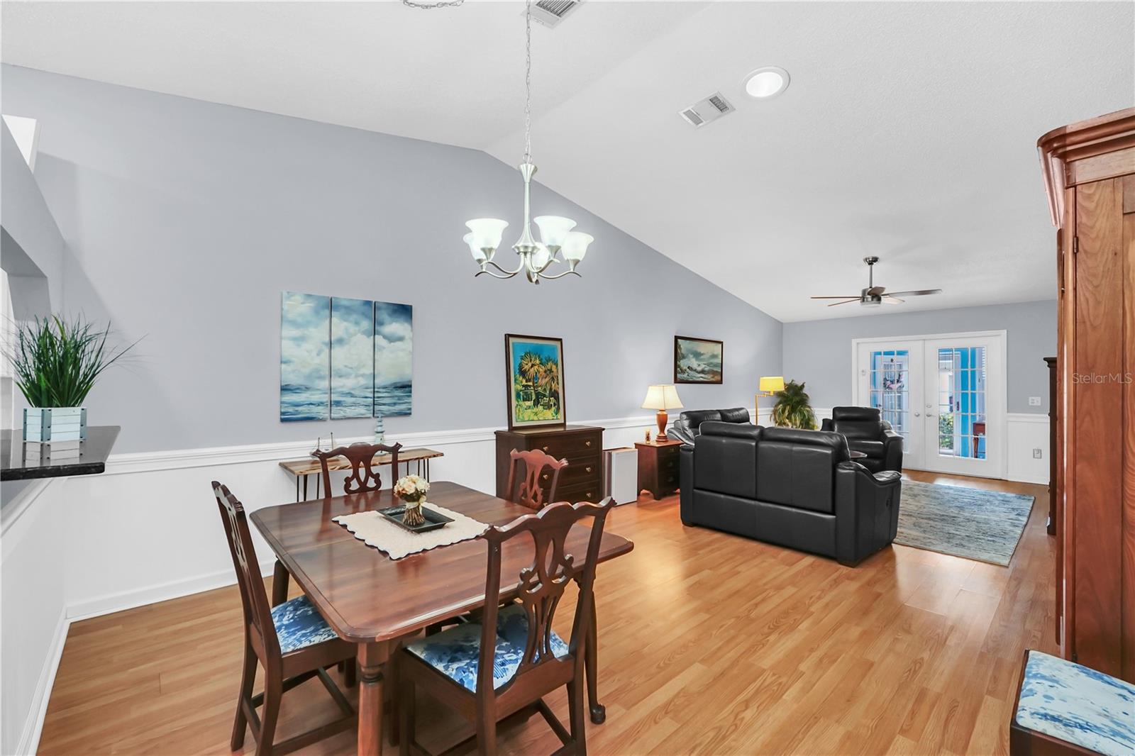 5th image of 909 Illinois Ave, Saint Cloud, FL 34769 | MLS# O6430037