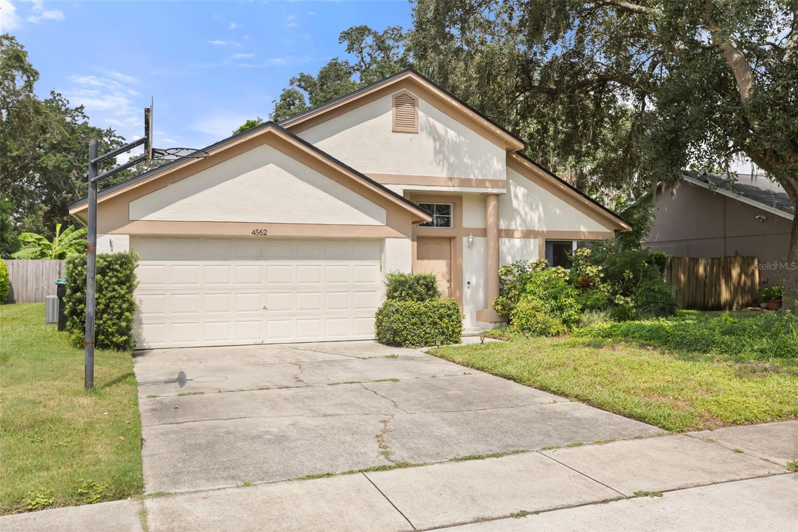 2nd image of 4562 Conway Landing Dr, Orlando, FL 32812 | MLS# O6430113