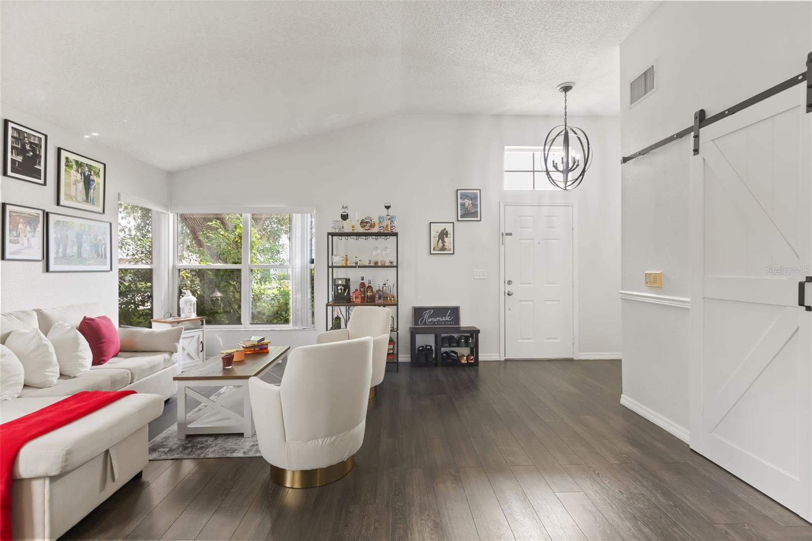 5th image of 4562 Conway Landing Dr, Orlando, FL 32812 | MLS# O6430113