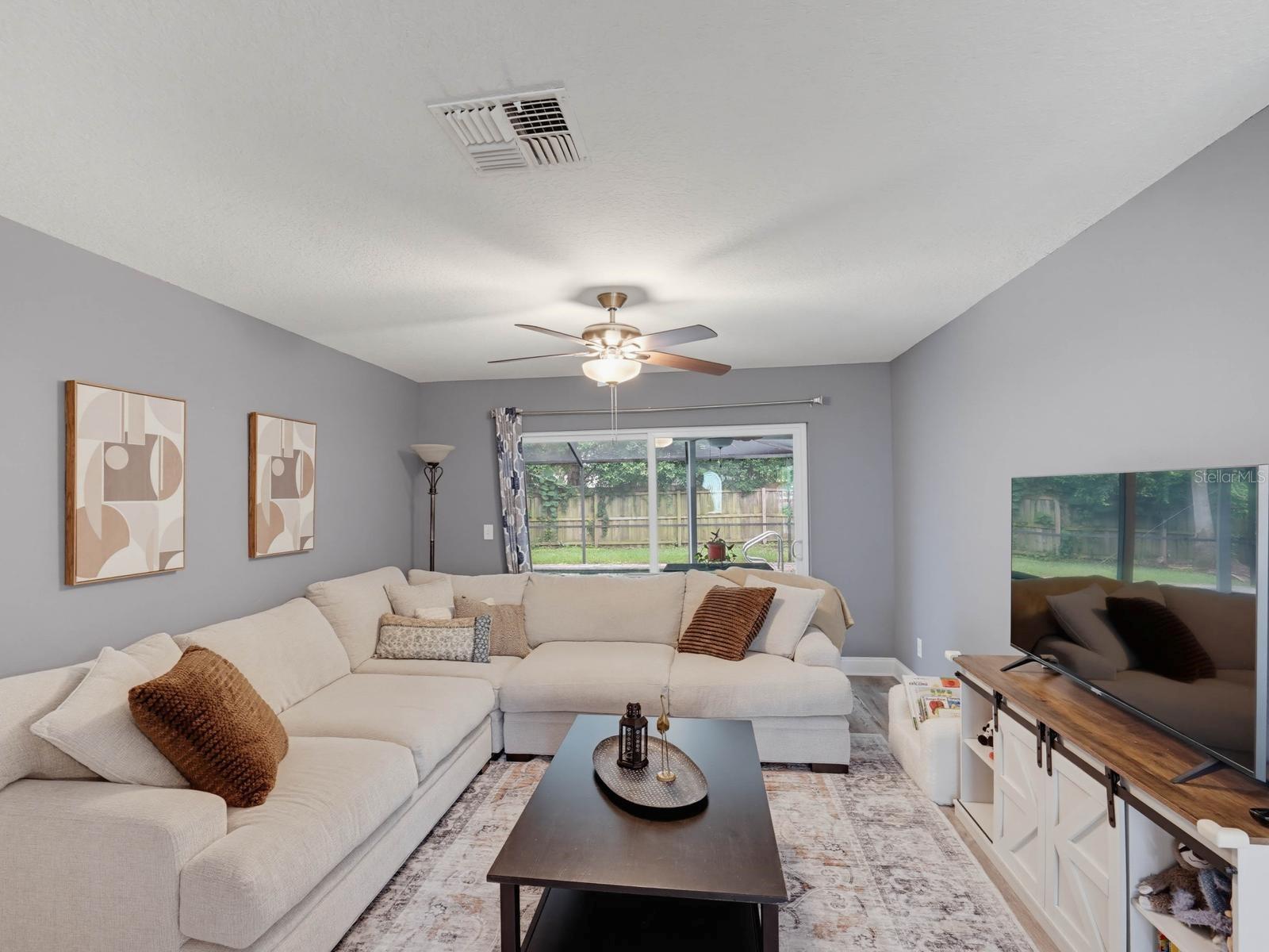 3rd image of 2988 Pinewood Run, Palm Harbor, FL 34684 | MLS# TB8535185