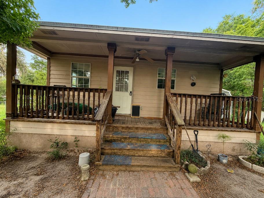 1st image of 16142 Se 49th Street Rd, Ocklawaha, FL 32179 | MLS# OM729650