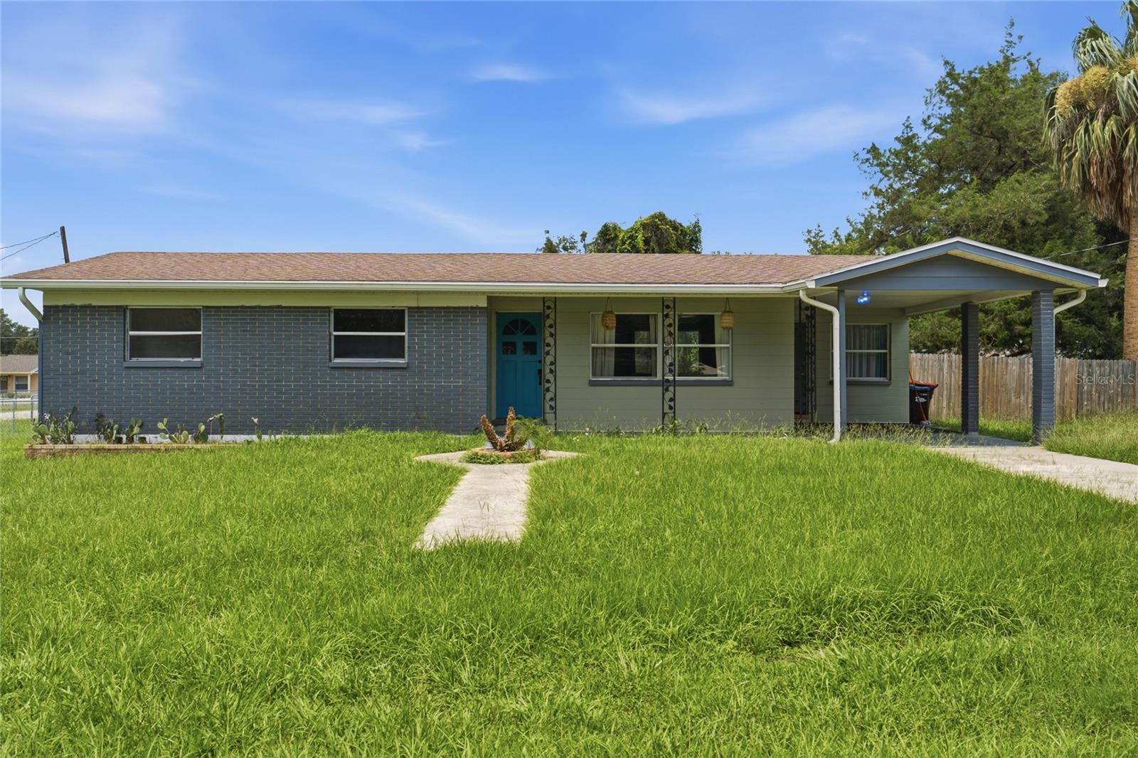 1st image of 5307 Se 108th St, Belleview, FL 34420 | MLS# OM729652