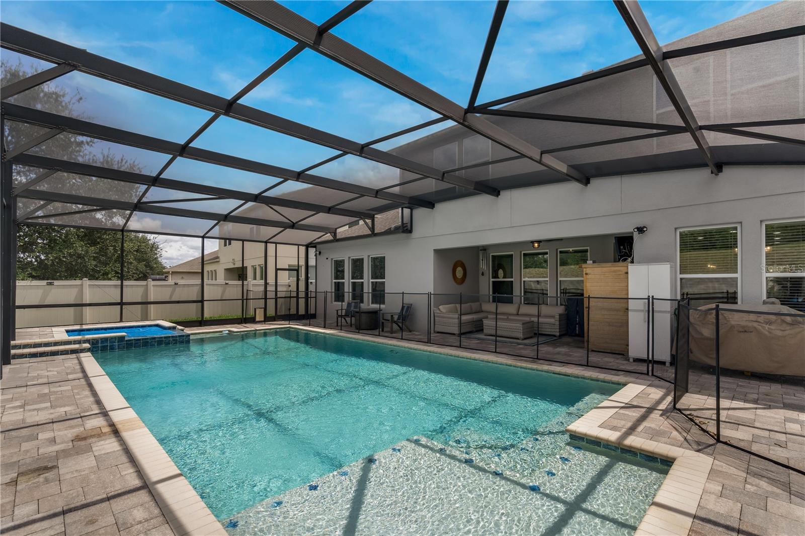 Photo 4 of Single family home for sale at 14567 Cedar Hl Dr, Winter Garden, FL 34787 | MLS# O6430207 | Listing updated on 2026-09-03