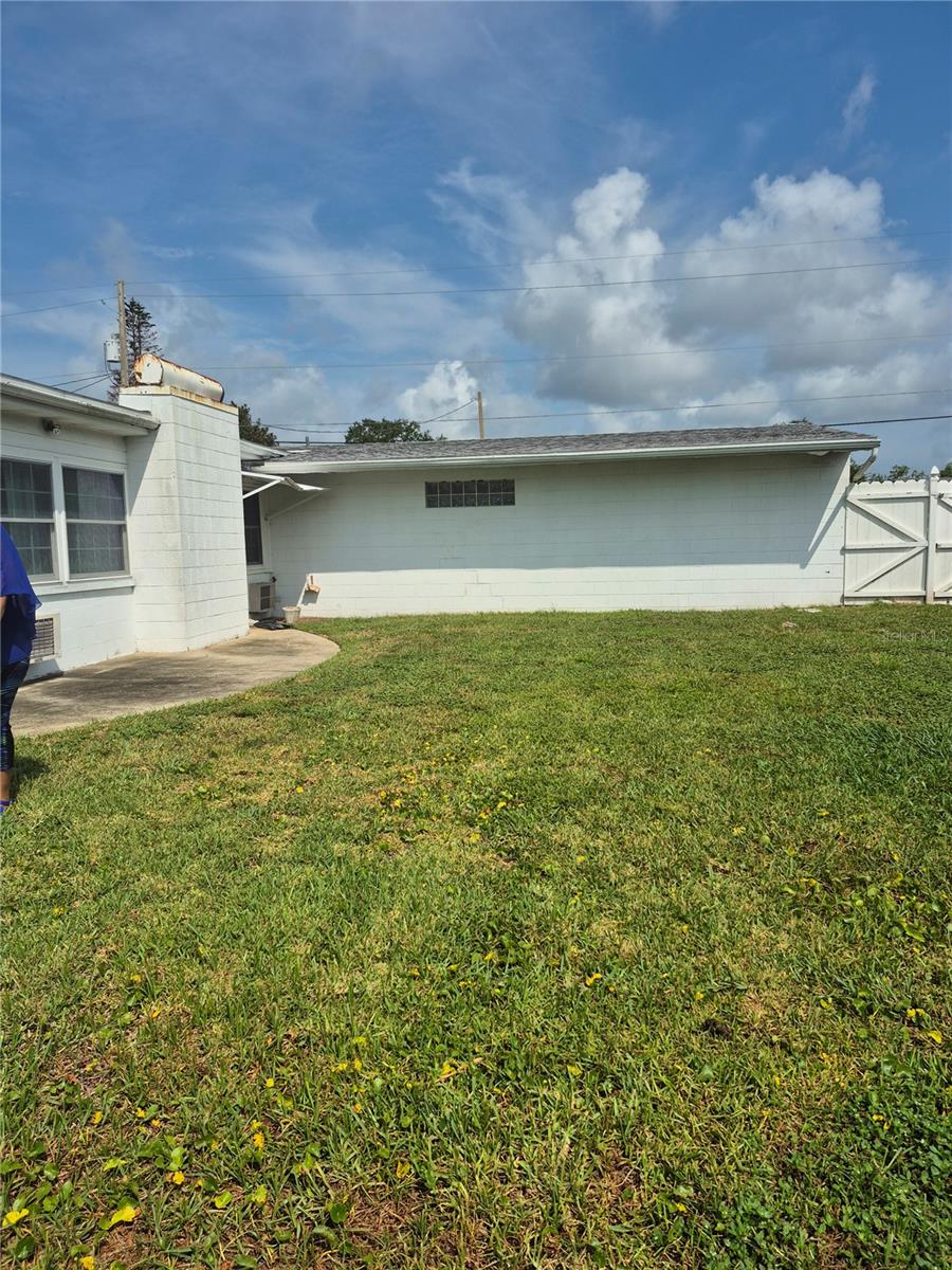 5th image of 2604 Reef Ct, Orlando, FL 32805 | MLS# A4701893