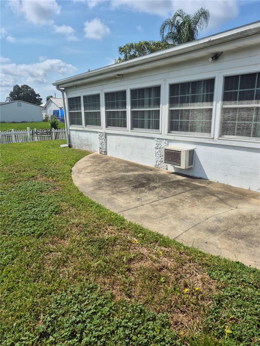 2nd image of 2604 Reef Ct, Orlando, FL 32805 | MLS# A4701893