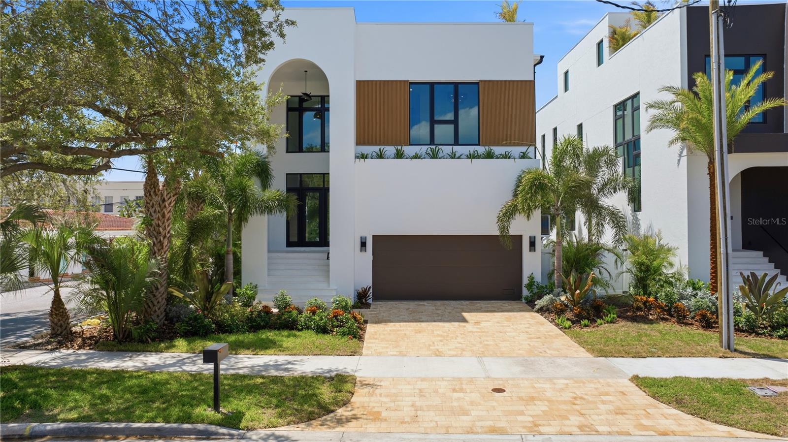 3rd image of 130 Adriatic Ave, Tampa, FL 33606 | MLS# TB8535291