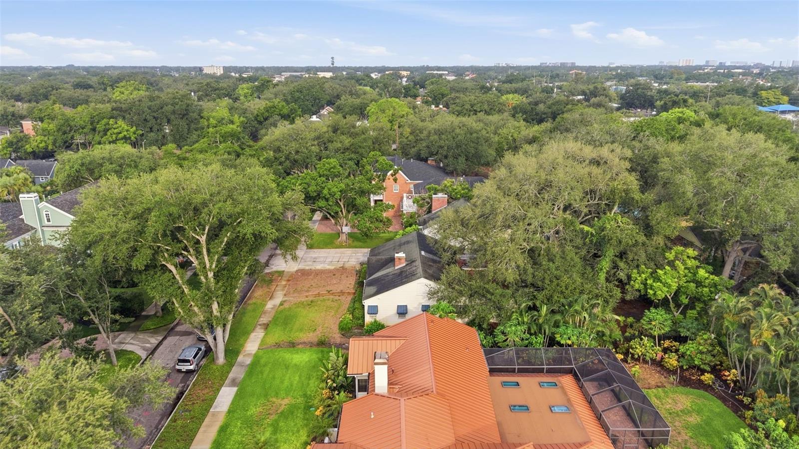 4th image of 3123 W Oaklyn Ave, Tampa, FL 33609 | MLS# TB8535320