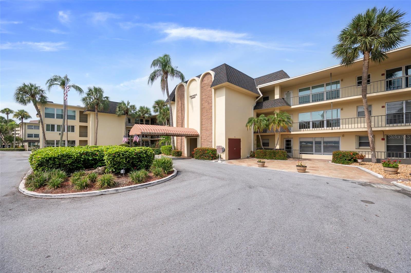 2nd image of 4780 Cove Circle St #103, St Petersburg, FL 33708 | MLS# TB8535393