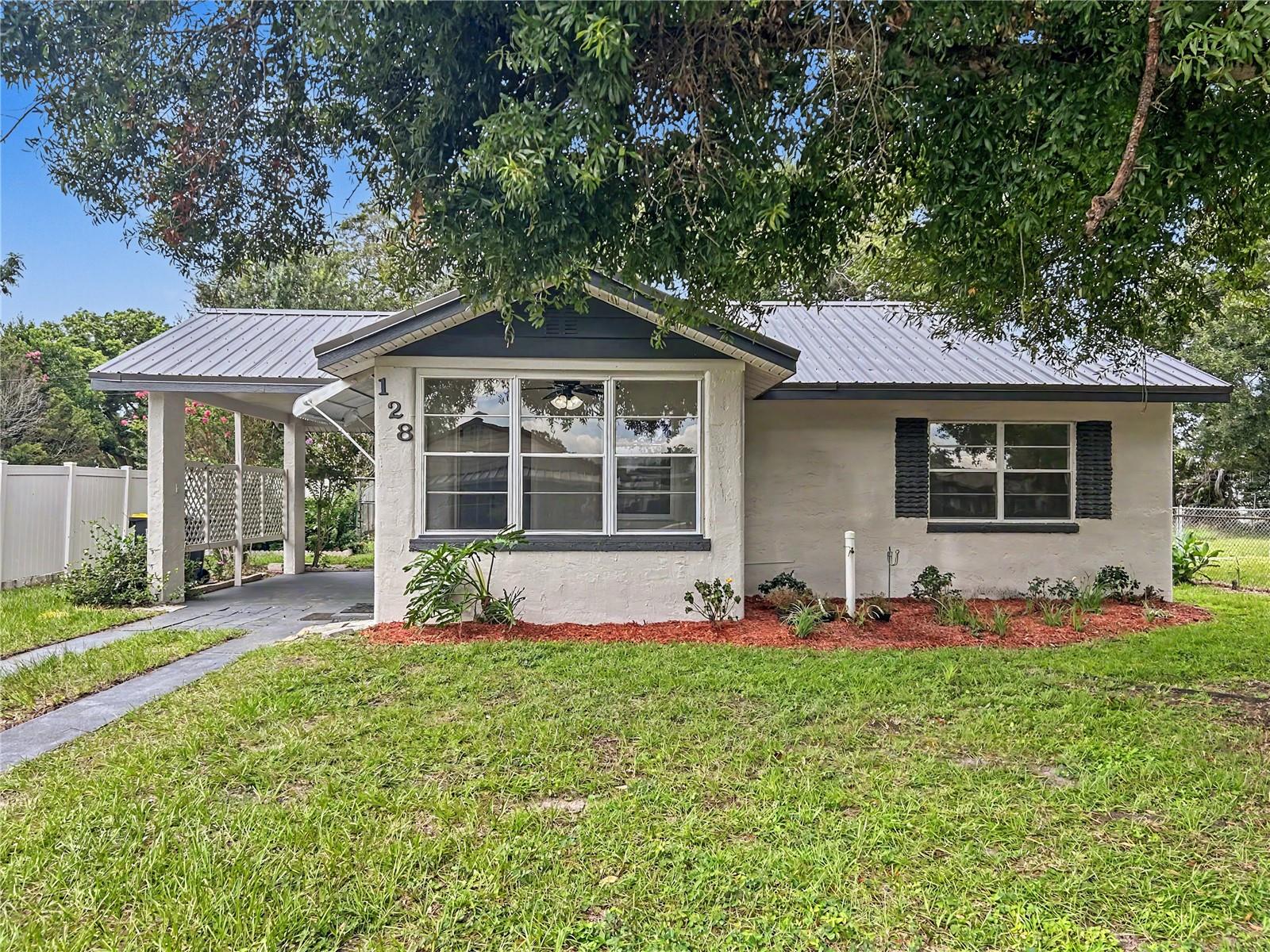 1st image of 128 Center St, Winter Haven, FL 33880 | MLS# P4939510