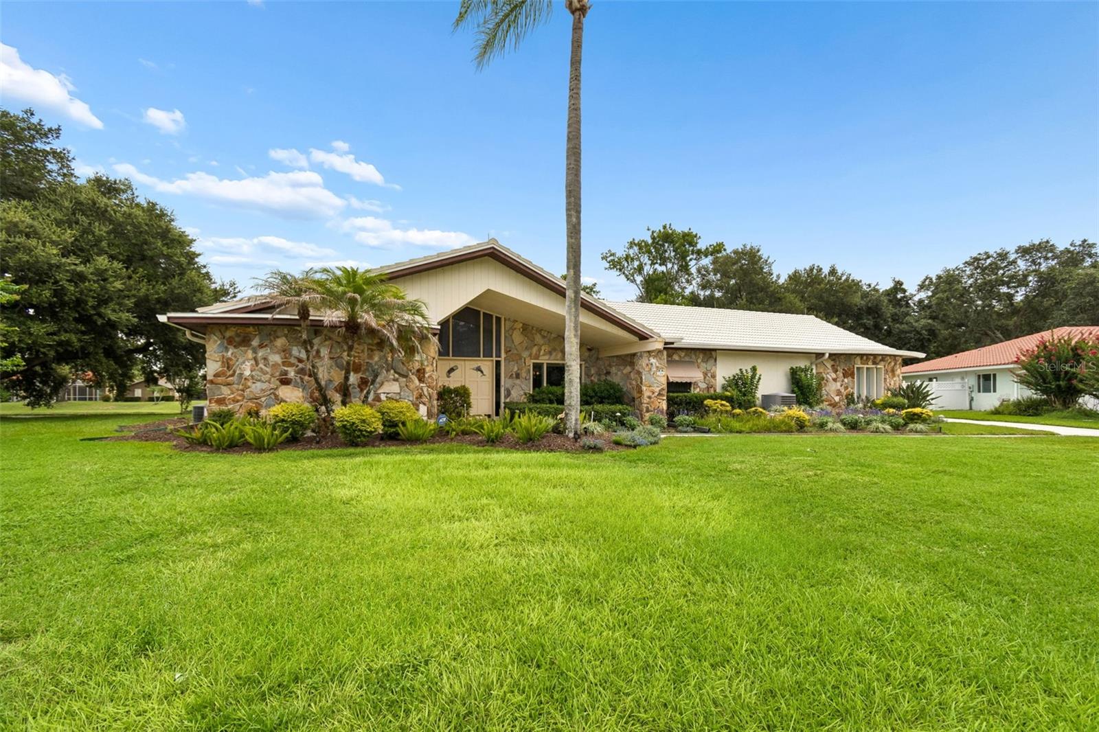 2nd image of 2364 Violet Pl, Palm Harbor, FL 34685 | MLS# TB8535642