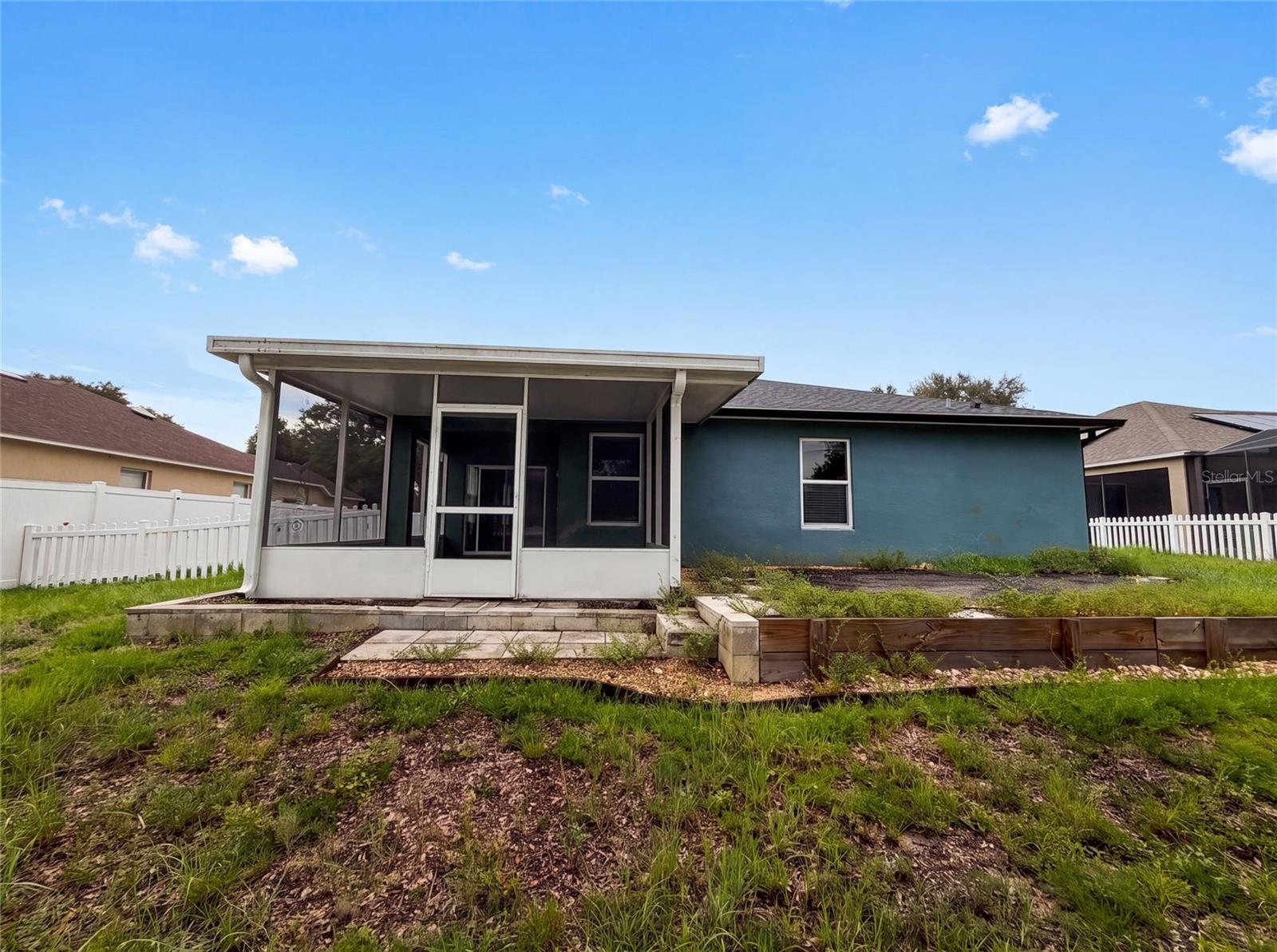 5th image of 12902 Scout Ct, Grand Island, FL 32735 | MLS# O6430590