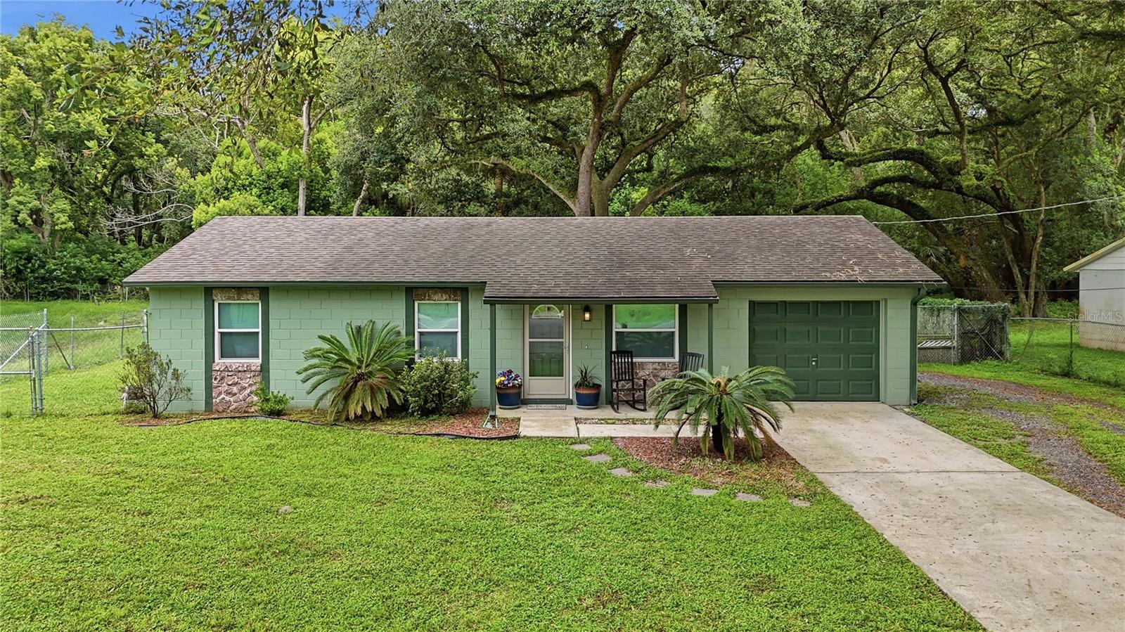 4th image of 2120 Tanglewood Dr, Orange City, FL 32763 | MLS# V4950548