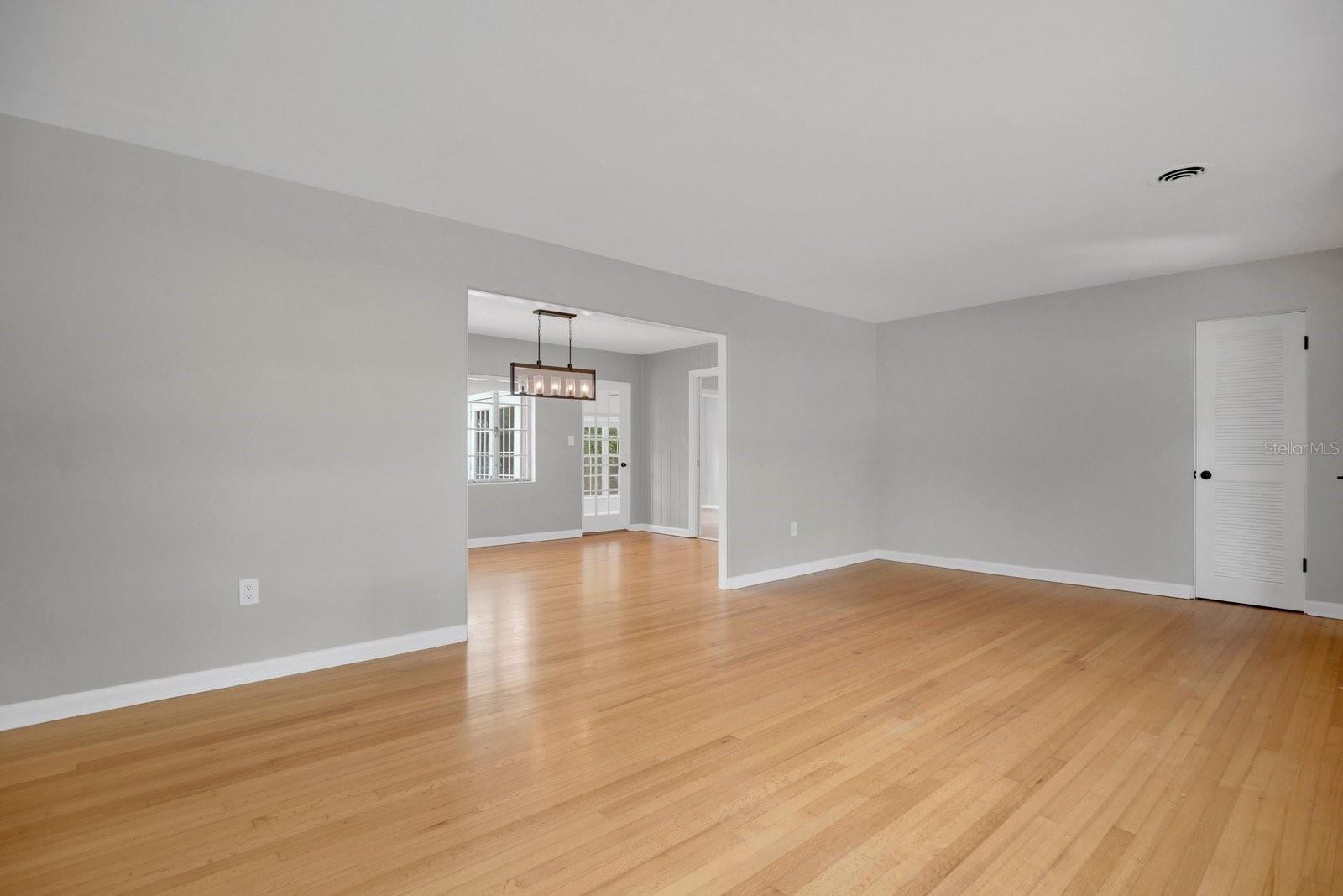 5th image of 1427 Bryn Mawr St, Orlando, FL 32804 | MLS# O6430700