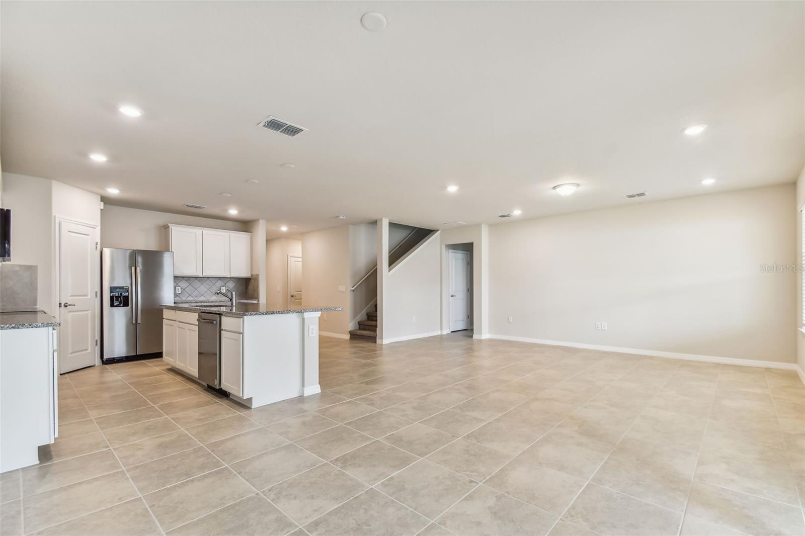 5th image of 11129 Sycamore Glen Loop, Thonotosassa, FL 33592 | MLS# TB8535957
