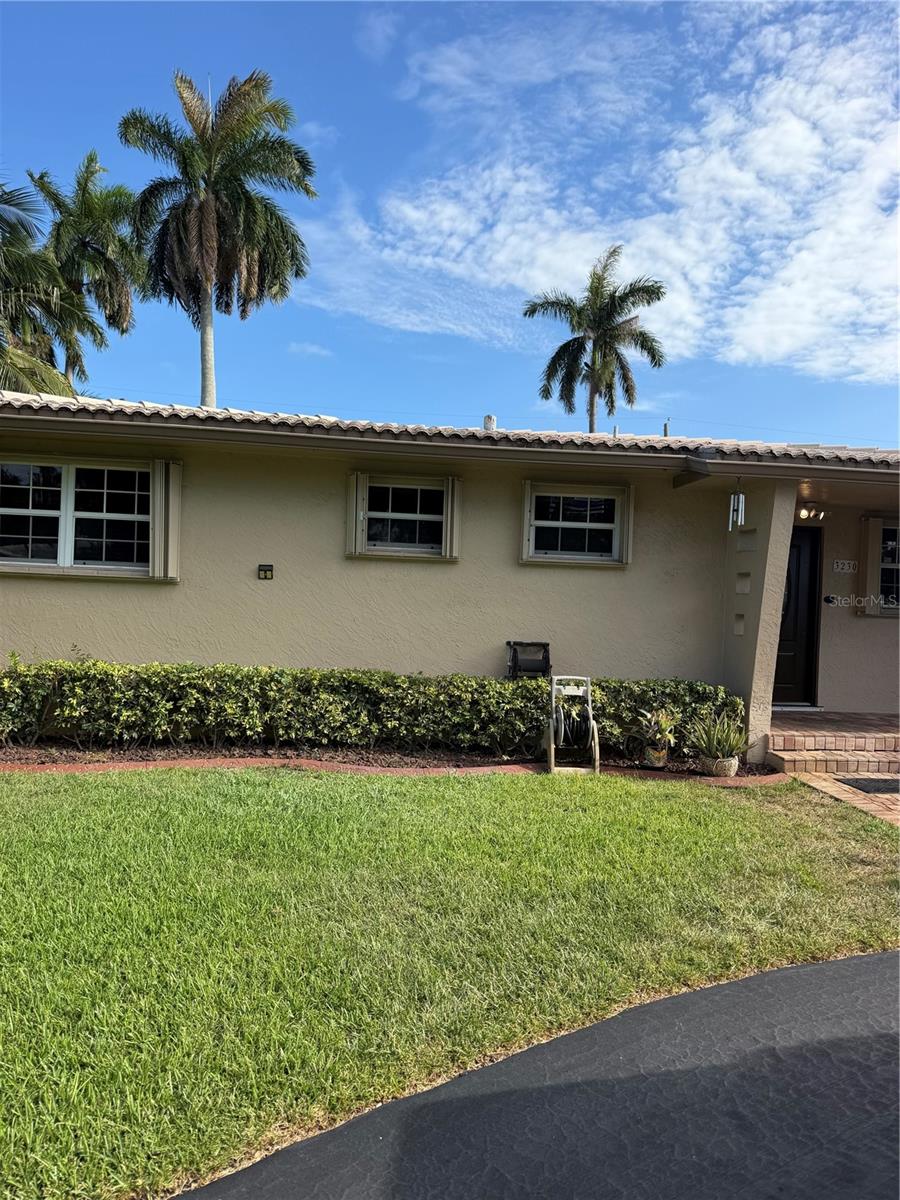 2nd image of 3230 Harrison St, Hollywood, FL 33021 | MLS# TB8535965