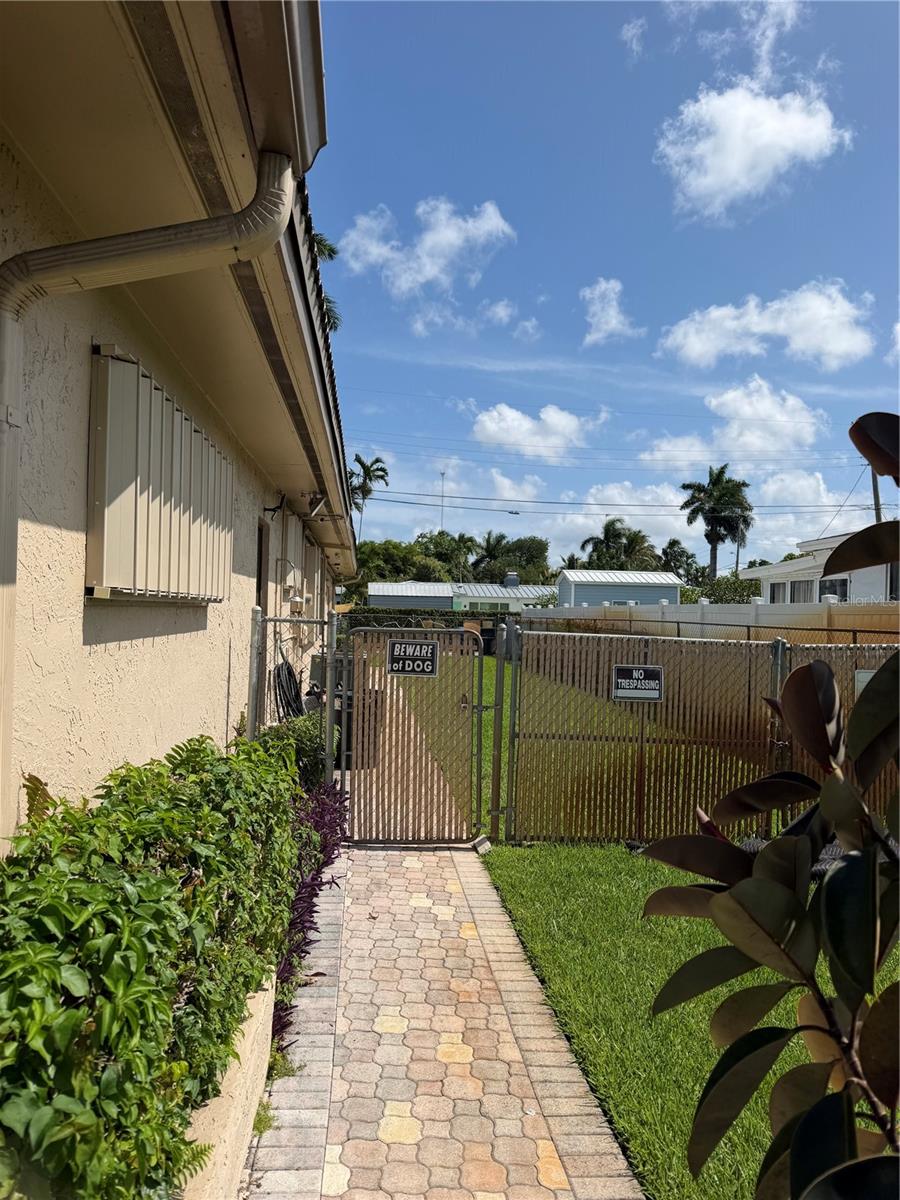 5th image of 3230 Harrison St, Hollywood, FL 33021 | MLS# TB8535965