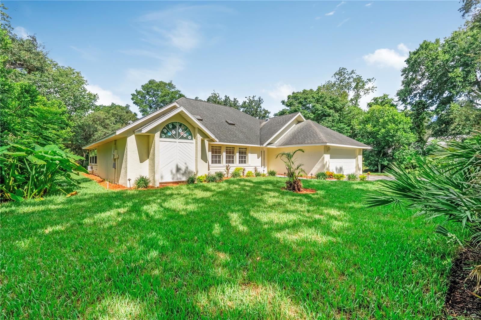 2nd image of 5812 Nob Hill Blvd, Port Orange, FL 32127 | MLS# V4950561