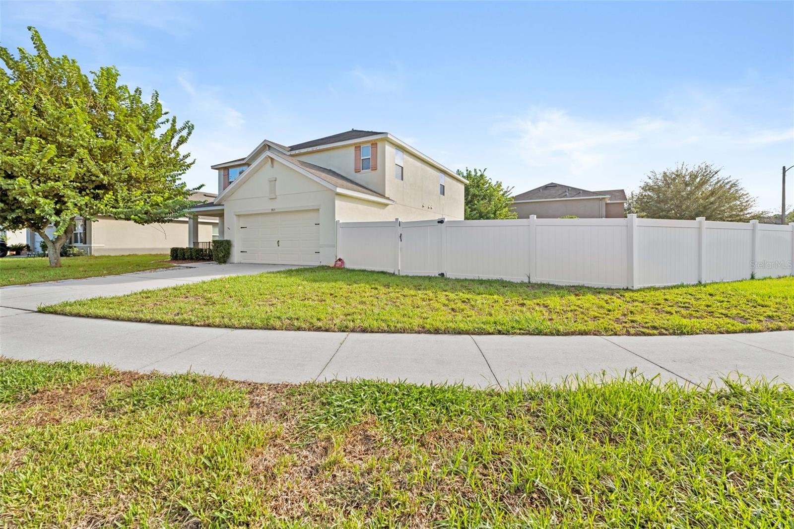 Photo 4 of Single family home for sale at 3915 Bramblewood Loop, Spring Hill, FL 34609 | MLS# W7888283 | Listing updated on 2026-09-04