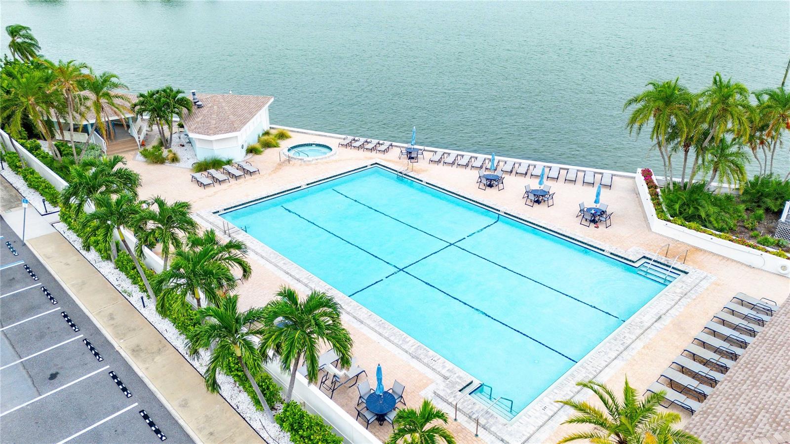 4th image of 9425 Blind Pass Rd #407, St Pete Beach, FL 33706 | MLS# TB8536154